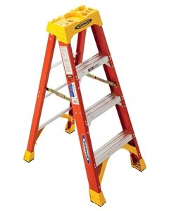     TYPE 1A STEP LADDER 6204 4 FEET     673-9841